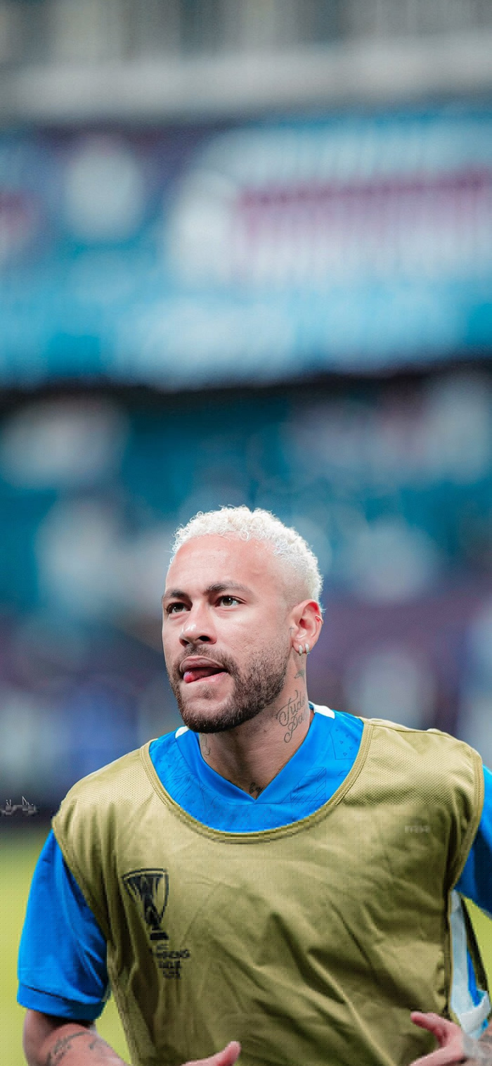 那不勒斯再遭打击！拉赫马尼、霍伊伦本轮联赛双双受伤离场（那不勒斯雪上加霜：拉赫马尼与霍伊伦本轮联赛接连伤退）