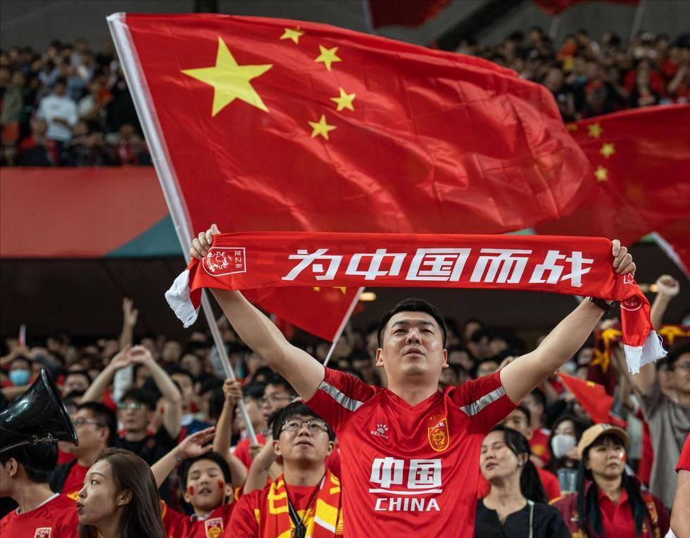 恩德里克和罗克因未上场导致身价暴跌，罗克选择外租后身价暴涨，均需在联赛中积累经验。（出场不足致身价下滑，罗克外租后飙升；恩德里克与罗克亟需联赛实战历练）