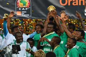 六台记者：不知道皇马在打什么，不如明天就请回穆里尼奥（六台记者：看不懂皇马在踢什么，不如明天就请穆里尼奥回归）