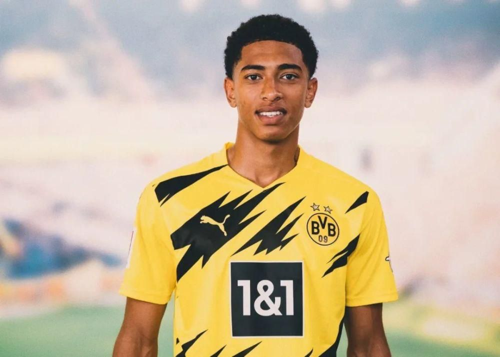 皇马防线告急！赫伊森回归成救星，姆巴佩伤情仍成疑（皇马后防拉响警报：赫伊森复出成关键，姆巴佩伤势仍未明朗）