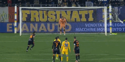 阿莫林：我喜欢马兹拉维的性格，曼联的领导小组不只是看年龄