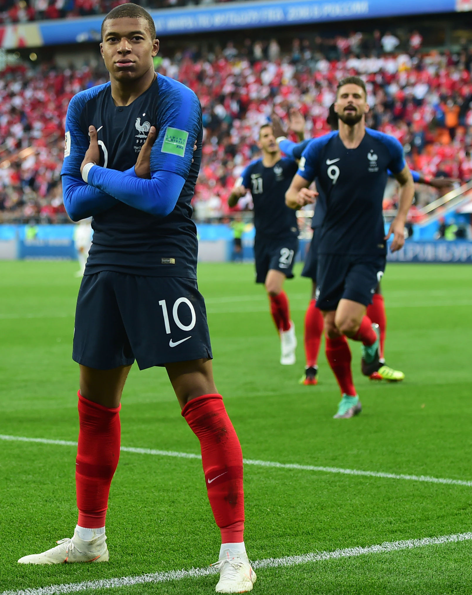 姆巴佩：坎特非常重要，他的回归为我们带来了宝贵的经验（姆巴佩：坎特至关重要，他的回归为球队增添宝贵经验）