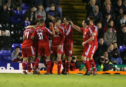 森保一对话特鲁西埃：与其执着于八强，不如以世界冠军为目标（森保一与特鲁西埃对话：别困于八强，把目标瞄准世界冠军）