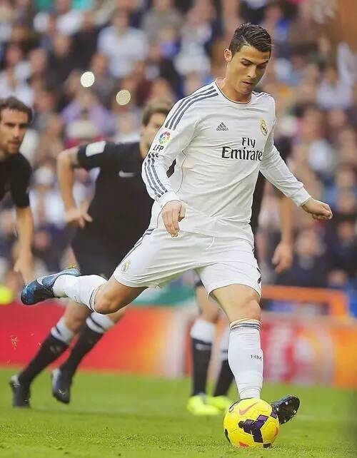 能否延续？拜仁近8场德甲主场对美因茨全部取胜且进40球（纪录能续吗？拜仁德甲主场近8战美因茨全胜轰入40球）