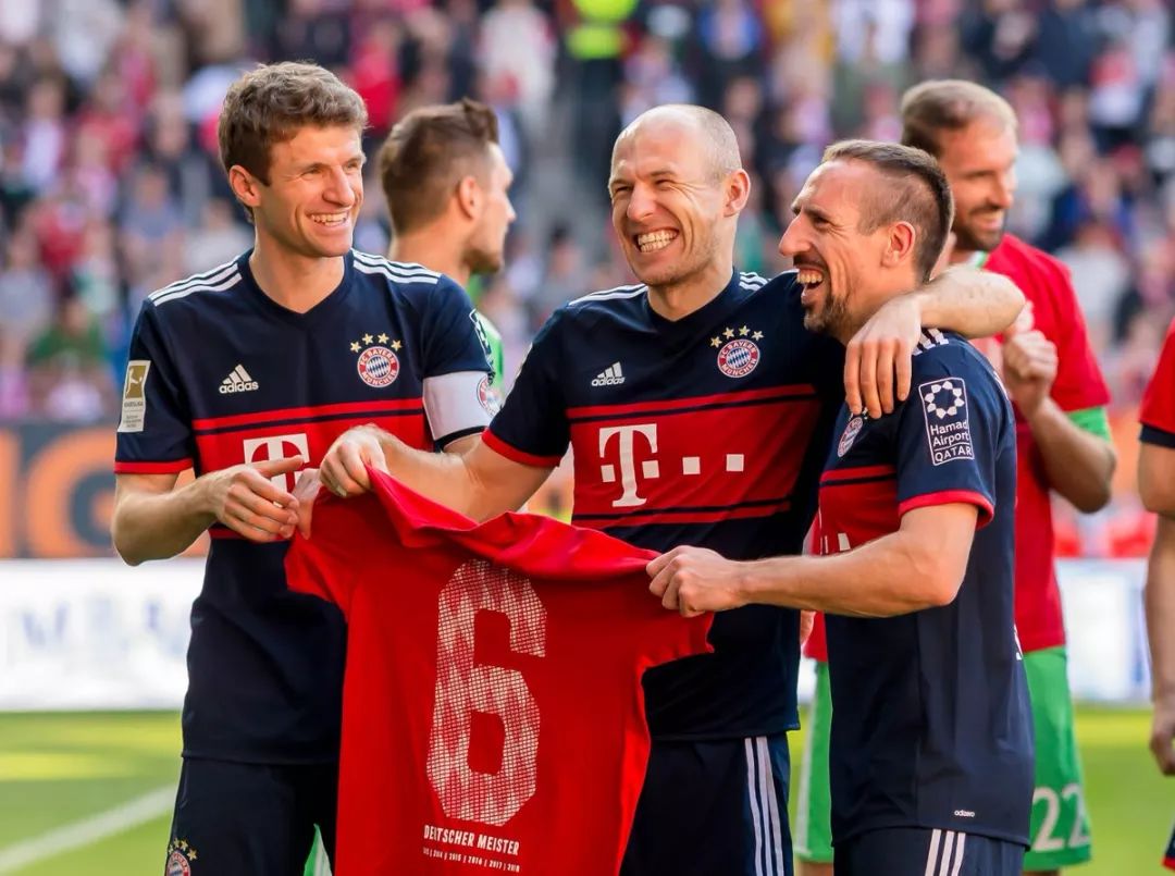 记者丨米兰vs科莫海外赛告吹（记者：米兰与科莫海外赛未能成行）