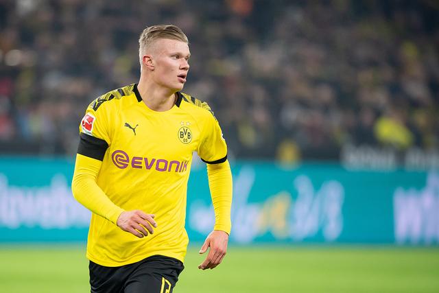 佩佩调侃摩洛哥队遭种族主义辱骂，黄潜官方发声明谴责（佩佩打趣摩洛哥队遭遇种族主义辱骂，黄潜俱乐部发布声明予以谴责）